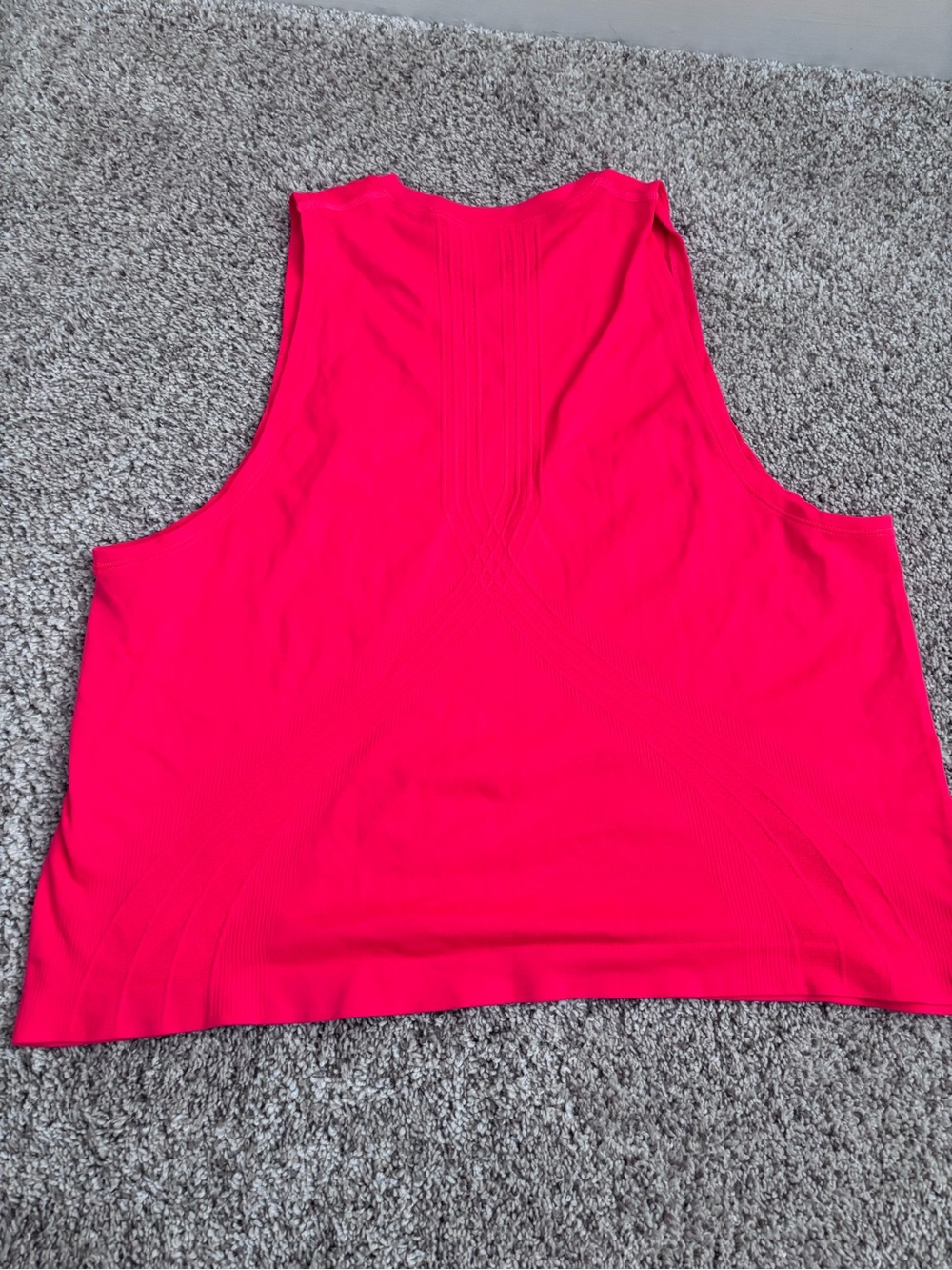 New Balance Crop Performance Tank - Picture 2 of 3